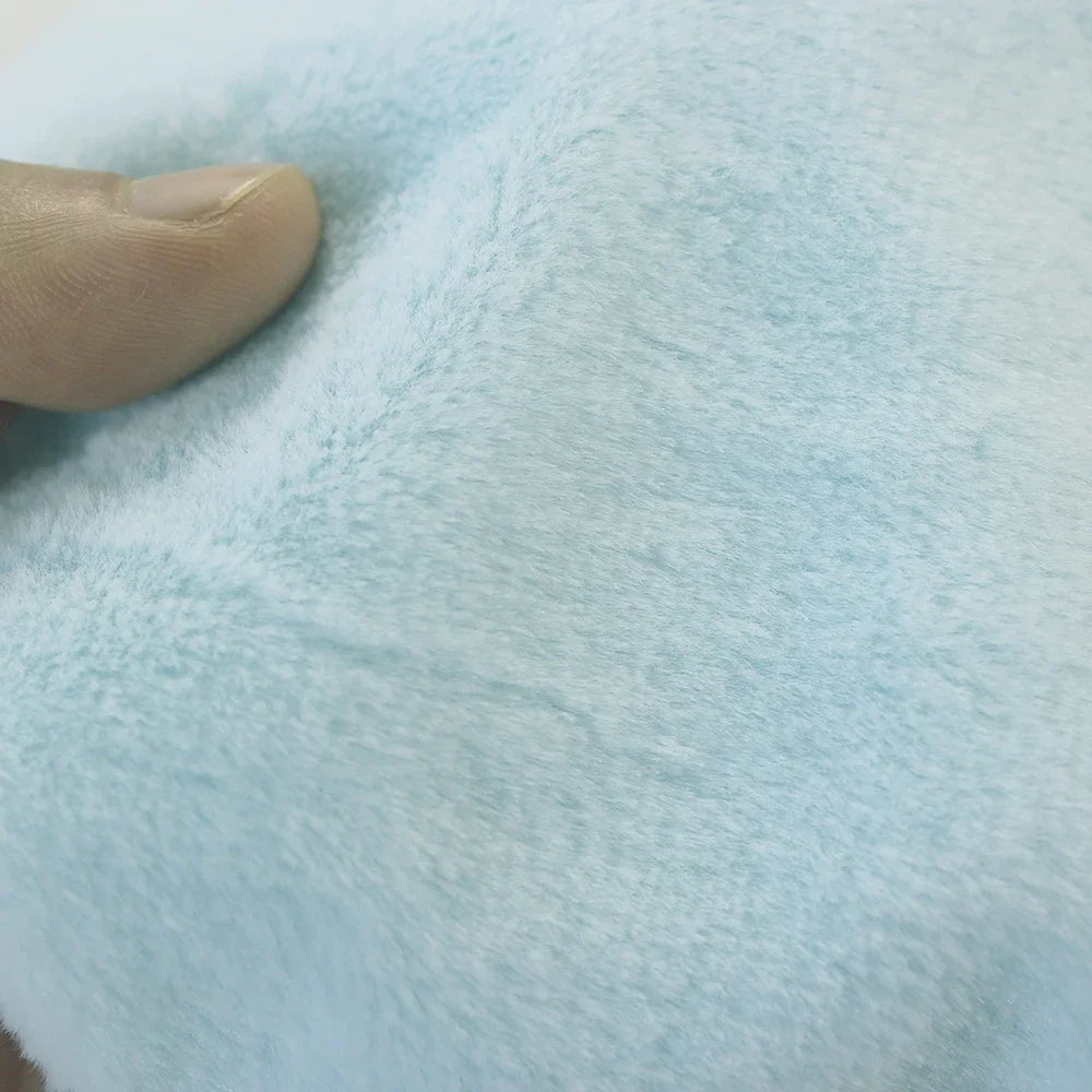 DIY 5MM Plush Fabric Encryption Thickening fabric solid Solf Atrtificial Fur Patchwork bags Doll clothing Decoration material